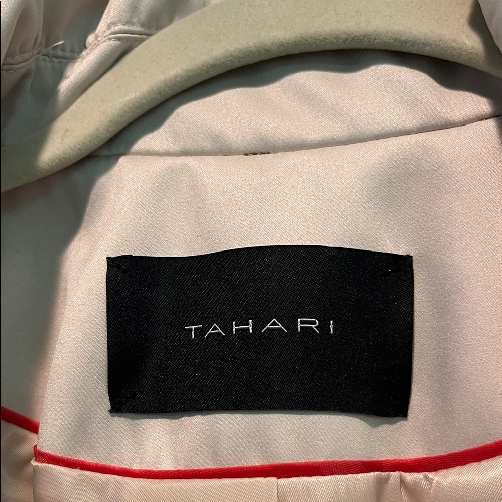 TAHARI Trench Coat Water Repellent Cream Woman’s Size 6 - Picture 16 of 16
